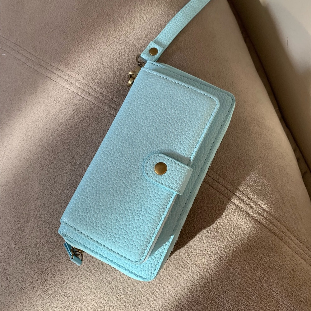 Magnetic Cell Phone Wallet